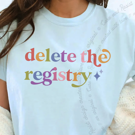 Delete the Registry Care & Resist progressive t-shirt in Chambray