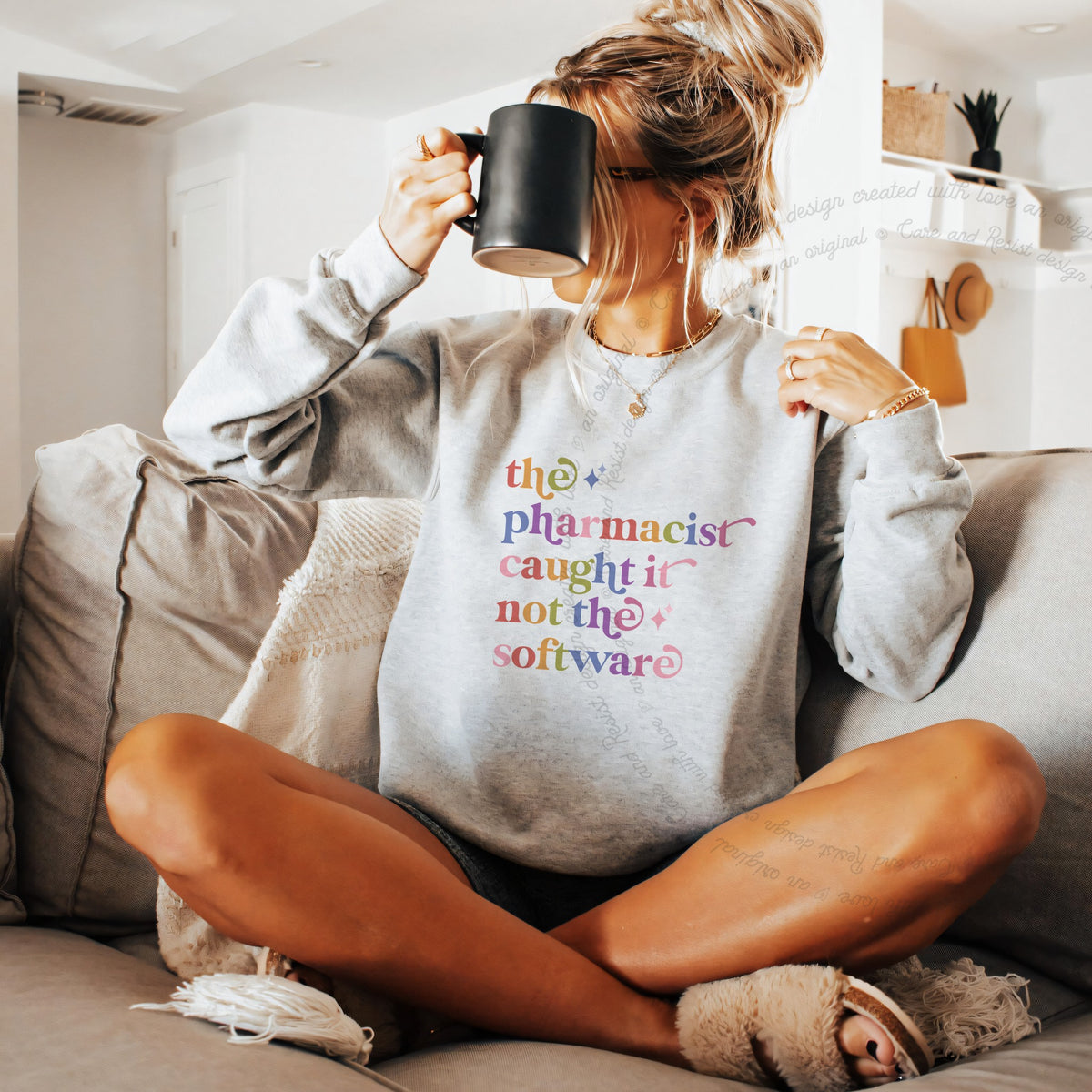 The Pharmacist Caught It not the Software Care & Resist Gildan crewneck sweatshirt in Sport Grey