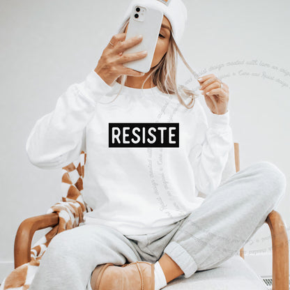 Resiste Care & Resist Gildan crewneck sweatshirt in White